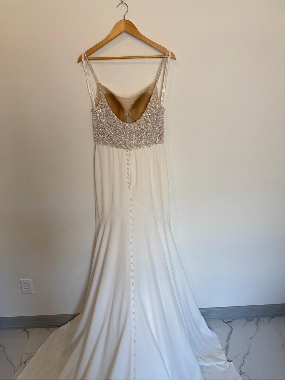 Allure Bridal A1169 Wedding Dress Size 10 Ivory Pearl Beade Mermaid Gown unworn - Picture 11 of 13